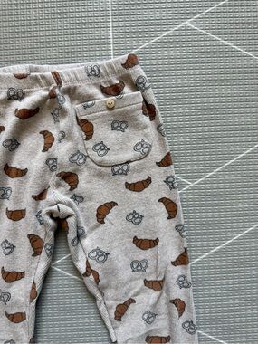 ZARA|Baby girl/toddler tan Neutral Croissant & Pretzel Print ribbed leggings•3/4